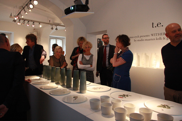 Guus_Kusters_Maarten_Kolk_Withering_Tableware.jpg