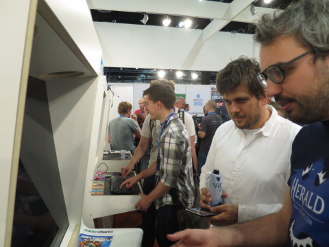 GamescomHollandPavillion_th.jpg GamescomHollandPavillion_th.jpg