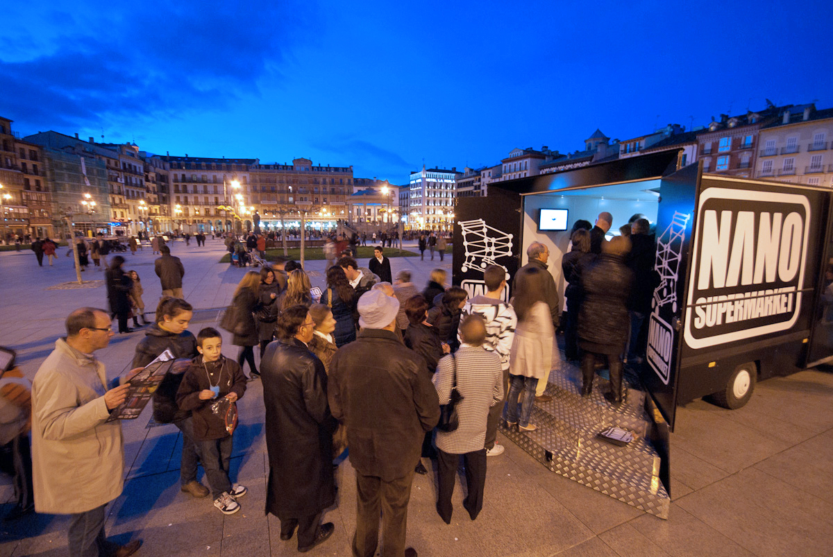Ruimte voor anti-disciplinair onderzoek en experiment in de creatieve industrie nextnaturenanosupermarketinpamplona.jpg
