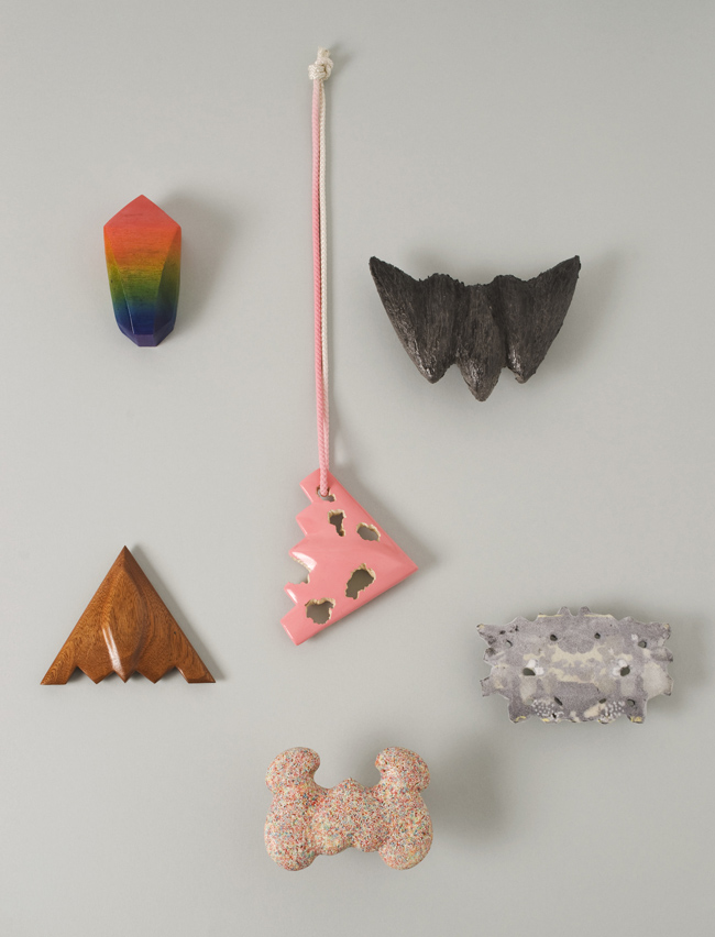 Boris de Beijer WEB_Installation_overview_wood_paint_rope.jpg