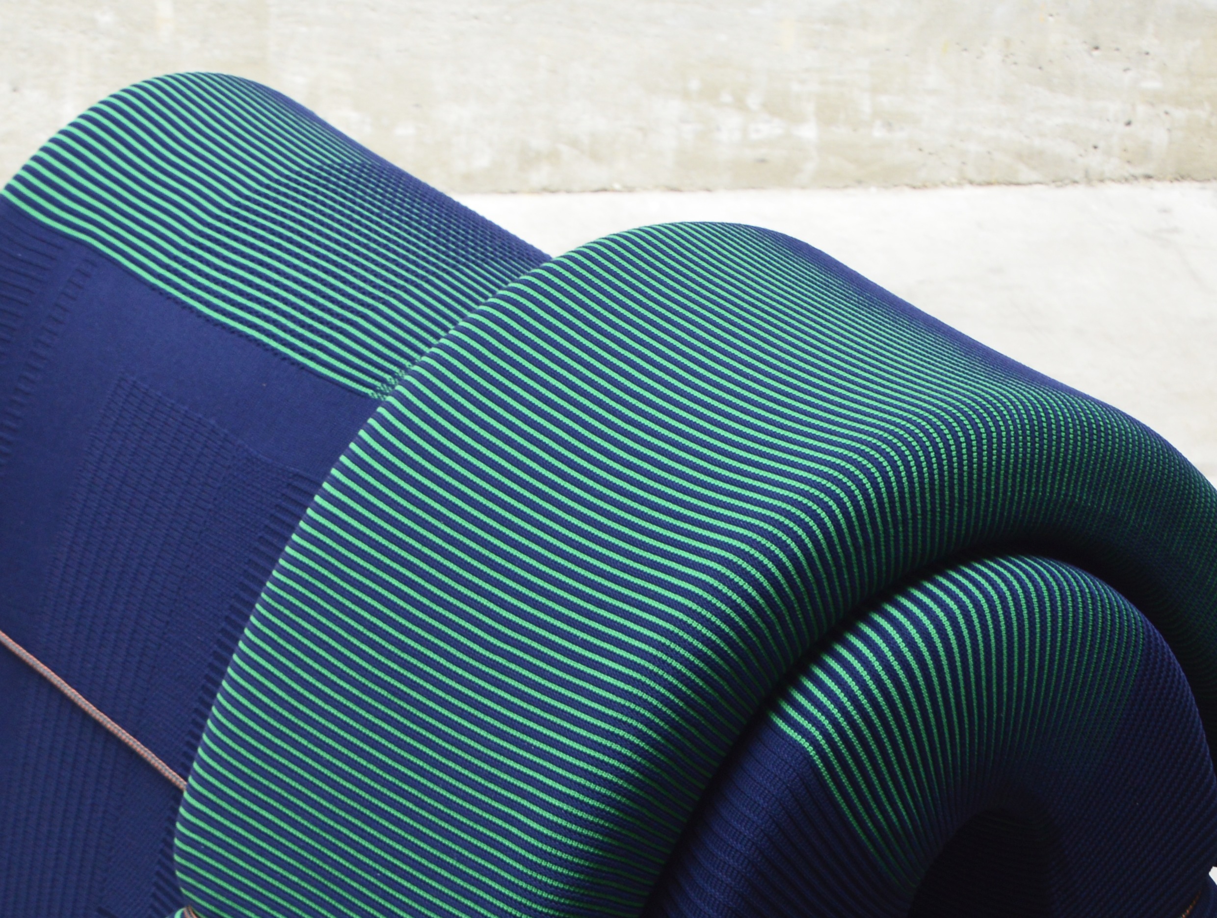Milaan 2020: 3D Knitted Furniture skrabanja.jpg