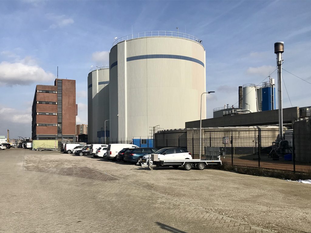 Waar stad en haven elkaar omarmen juliettegilson.jpg